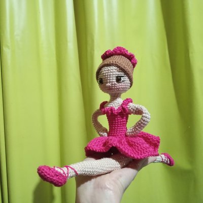 Bailarina articulada Crochê amigurumi