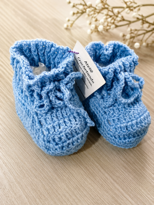 Sapatinho de Bebê em Crochê Azul 11cm – Ateliê Crochetando