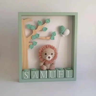 Porta de Maternidade Leão Crochê Amigurumi
