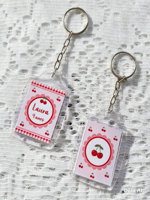 Chaveiro acrílico personalizado Cerejinha
