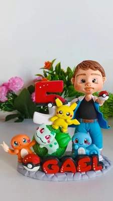 Topo de bolo em biscuit Pokémon