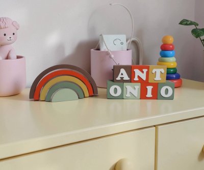 Kit decorativo arco iris + cubos de mdf nomes infantis decoração de festa e quarto infantil enfeite de bebê mdf