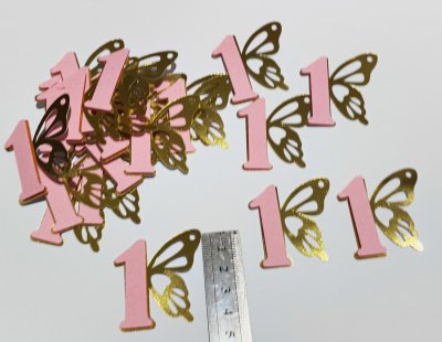 30 unidades Aplique N. 1 Borboleta - Papel Lamicote Dourado/ colo