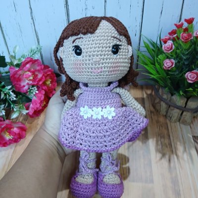 Boneca Luna em Amigurumi Feito a mão Pronta Entrega!