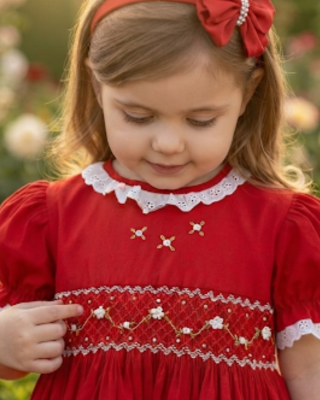 Vestido Infantil  Luxo Vermelho em Tricoline | Smock Bordado à Mã
