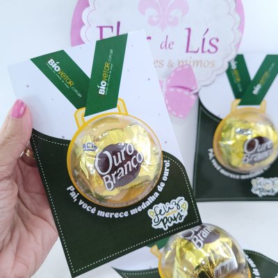 Card Dia dos Pais Medalha de Ouro com Bombom Presente Personaliza