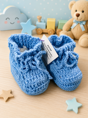 Sapatinho de Bebê em Crochê Azul 11cm – Ateliê Crochetando