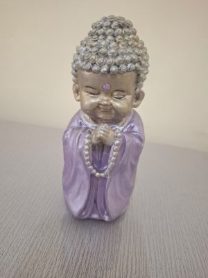 Buda baby lilás