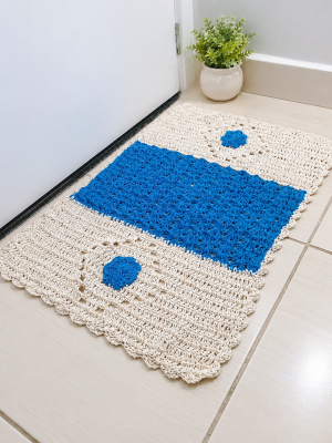 Tapete de Crochê Azul e Cru Artesanal para Porta