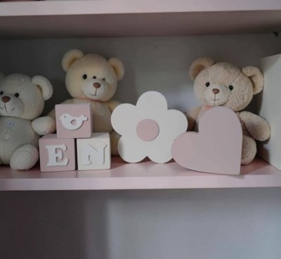 Kit decorativo flor + cubos de mdf + coração decoração infantil de festa e quarto enfeite de bebê mdf