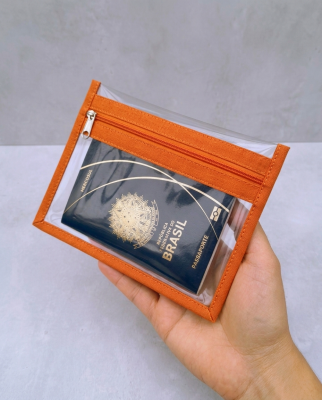 Kit 5 nécessaires plásticas CORES ALEATÓRIAS/Porta passaporte.