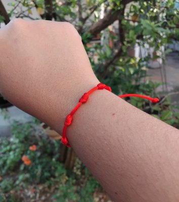 Kit com 10 Pulseira Vermelha 7 Nós Kabbalah de Proteção - Ajustável