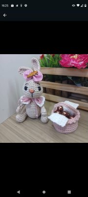 Coelha Cacau Amigurumi 14cm – Pronta Entrega