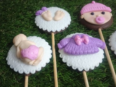 Pirulito de chocolate personalizado saída maternidade