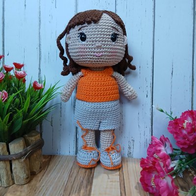 Boneca Luna em Amigurumi Feito a mão Pronta Entrega!