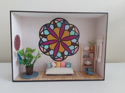 Quadro Cenário Miniatura Sala Zen com Mandala Diorama